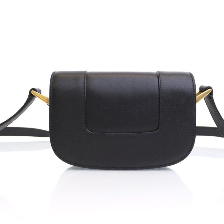 V-a-l-e-n-t-i-n-o Garavani Supervee Small Women Bag (Black)