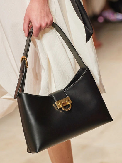 FERRAGAMO TRIFOLIO – Women Bag | Luxury Shoulder Bag with Gancini Clasp (Black)