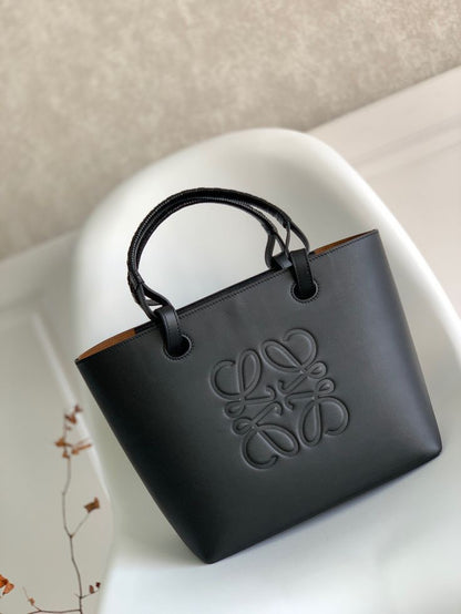 L-O-E-W-E TOTE MASTER SERIES LEATHER – Women Bag (Black)