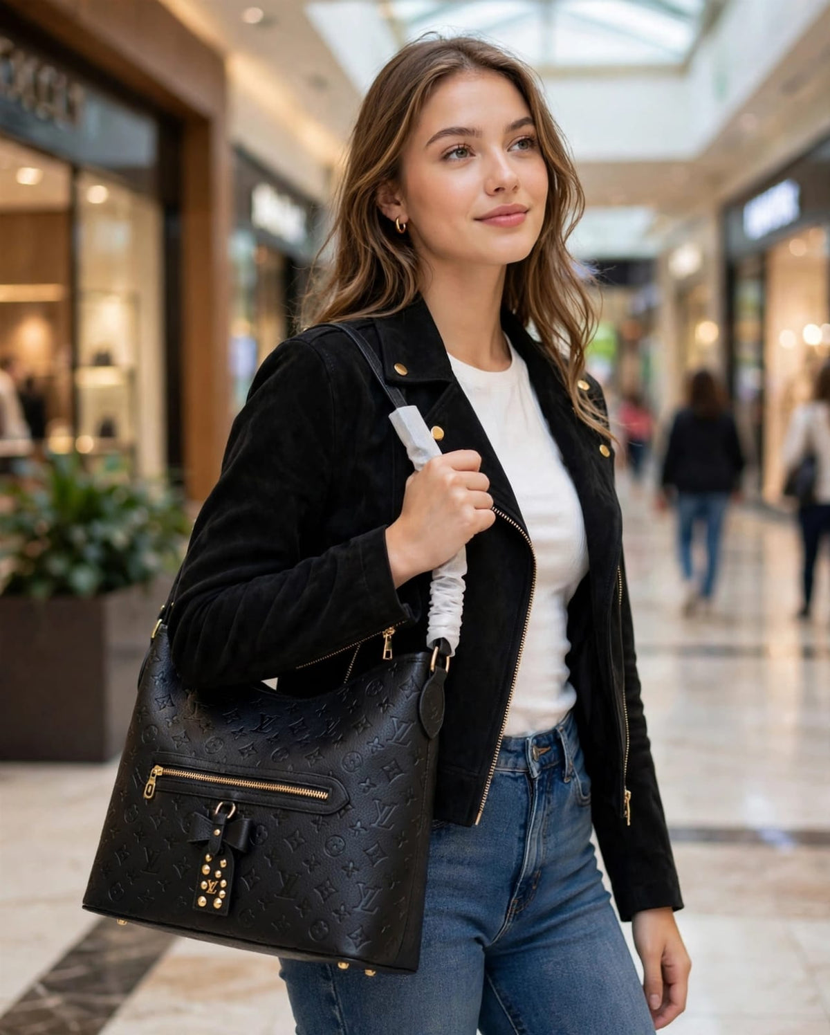 L-O-U-I-S V-U-I-T-T-O-N Lineup MM – Premium Women Bag (Black)