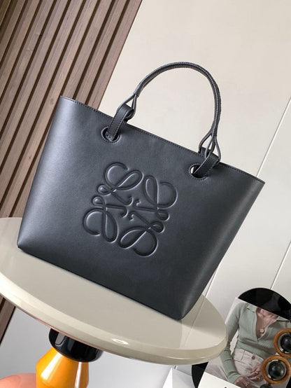 L-O-E-W-E TOTE MASTER SERIES LEATHER – Women Bag (Black)