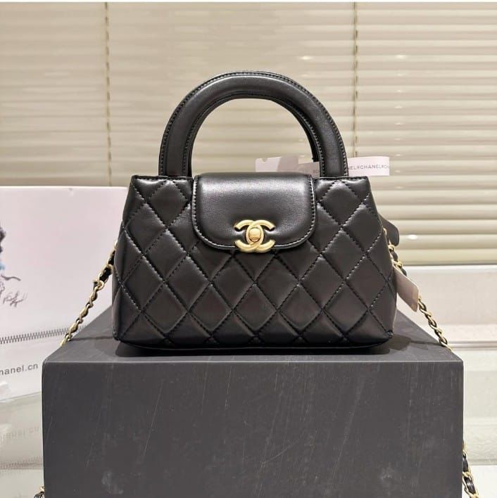 C-H-A-N-E-L KELLY MINI BAG SHINY AGED – Women Bag (Black)