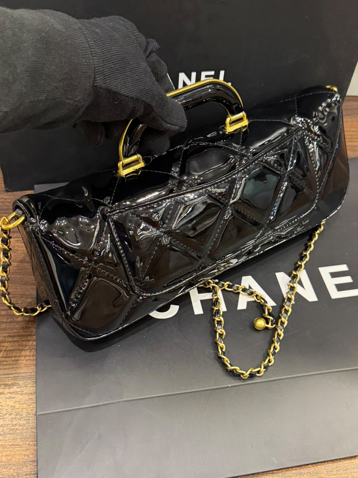 C-H-A-N-E-L 2025 Large Patent Top Handle Bag – Fall/Winter Collection | Premium Quality Women Bag (Black)
