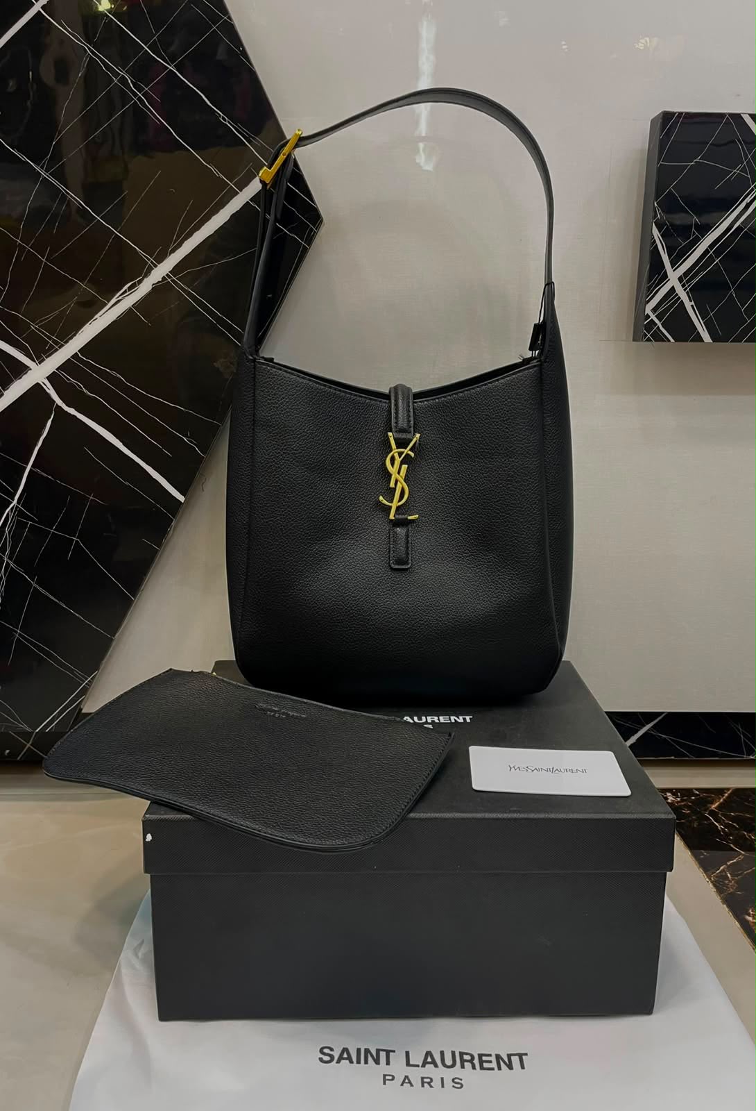 Y-S-L Saint Laurent Paris Le 5 à 7 Supple Small Hobo Bag – Grained Leather | Master Quality | Black