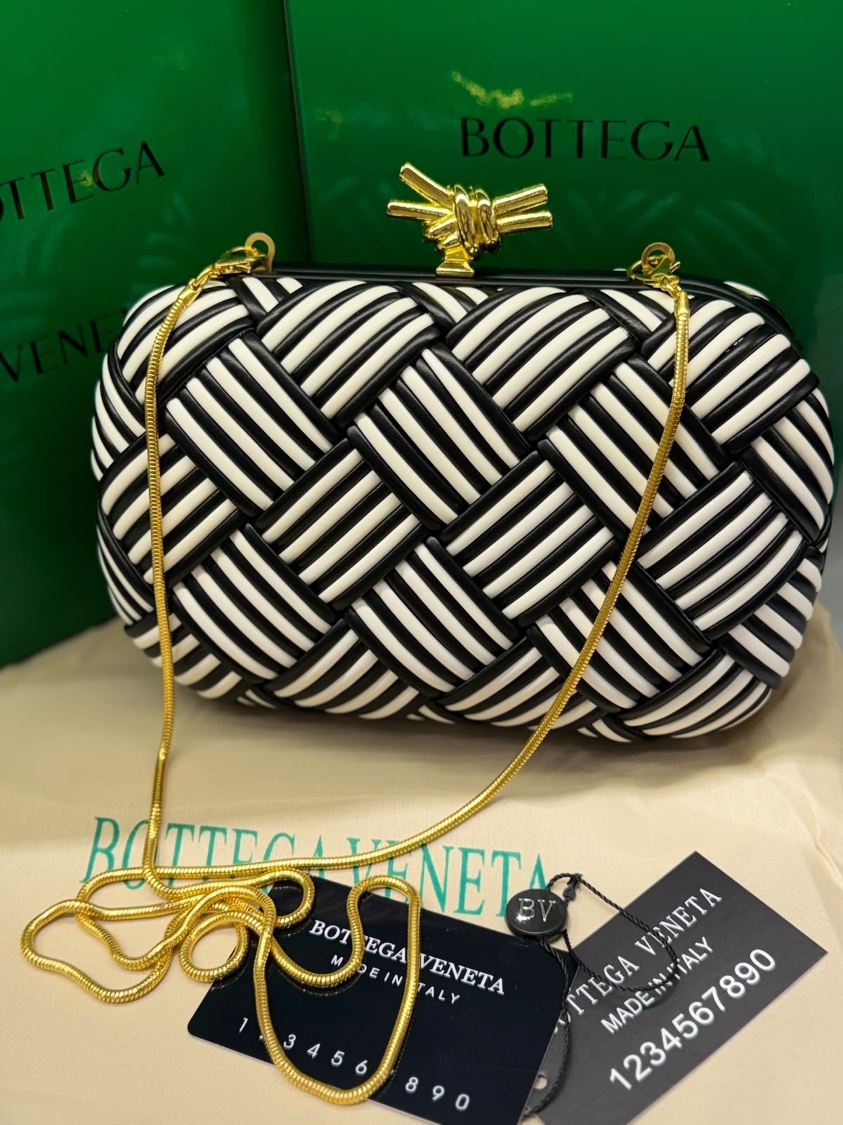 B-O-T-T-E-G-A V-E-N-E-T-A Intreccio Knotted Clutch – Luxury Evening Women Bag (Black & White)