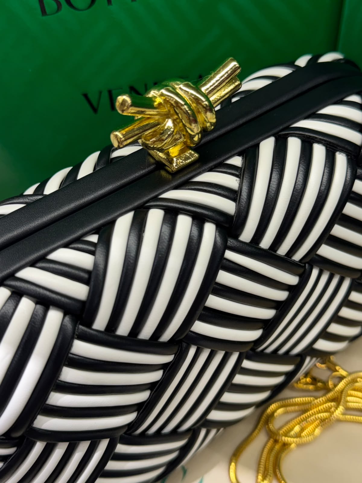 B-O-T-T-E-G-A V-E-N-E-T-A Intreccio Knotted Clutch – Luxury Evening Women Bag (Black & White)