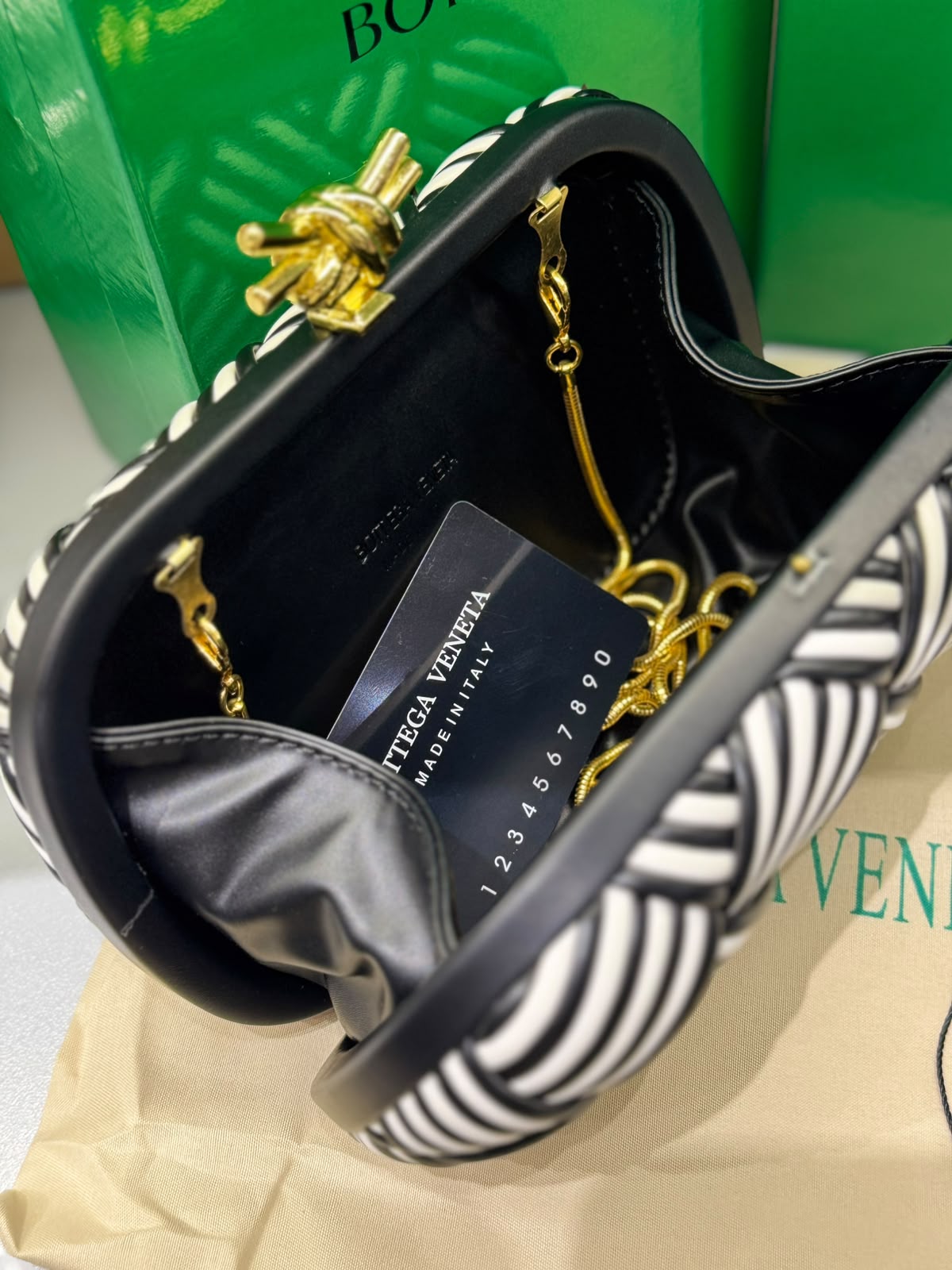 B-O-T-T-E-G-A V-E-N-E-T-A Intreccio Knotted Clutch – Luxury Evening Women Bag (Black & White)