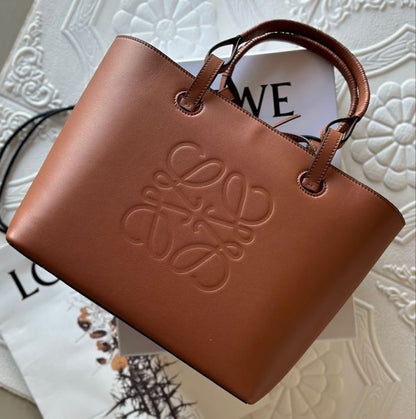 L-O-E-W-E TOTE MASTER SERIES LEATHER – Women Bag (Brown)