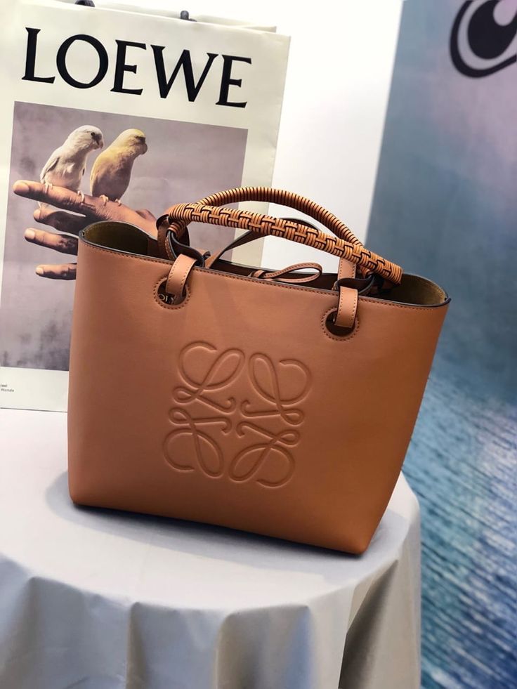 L-O-E-W-E TOTE MASTER SERIES LEATHER – Women Bag (Brown)