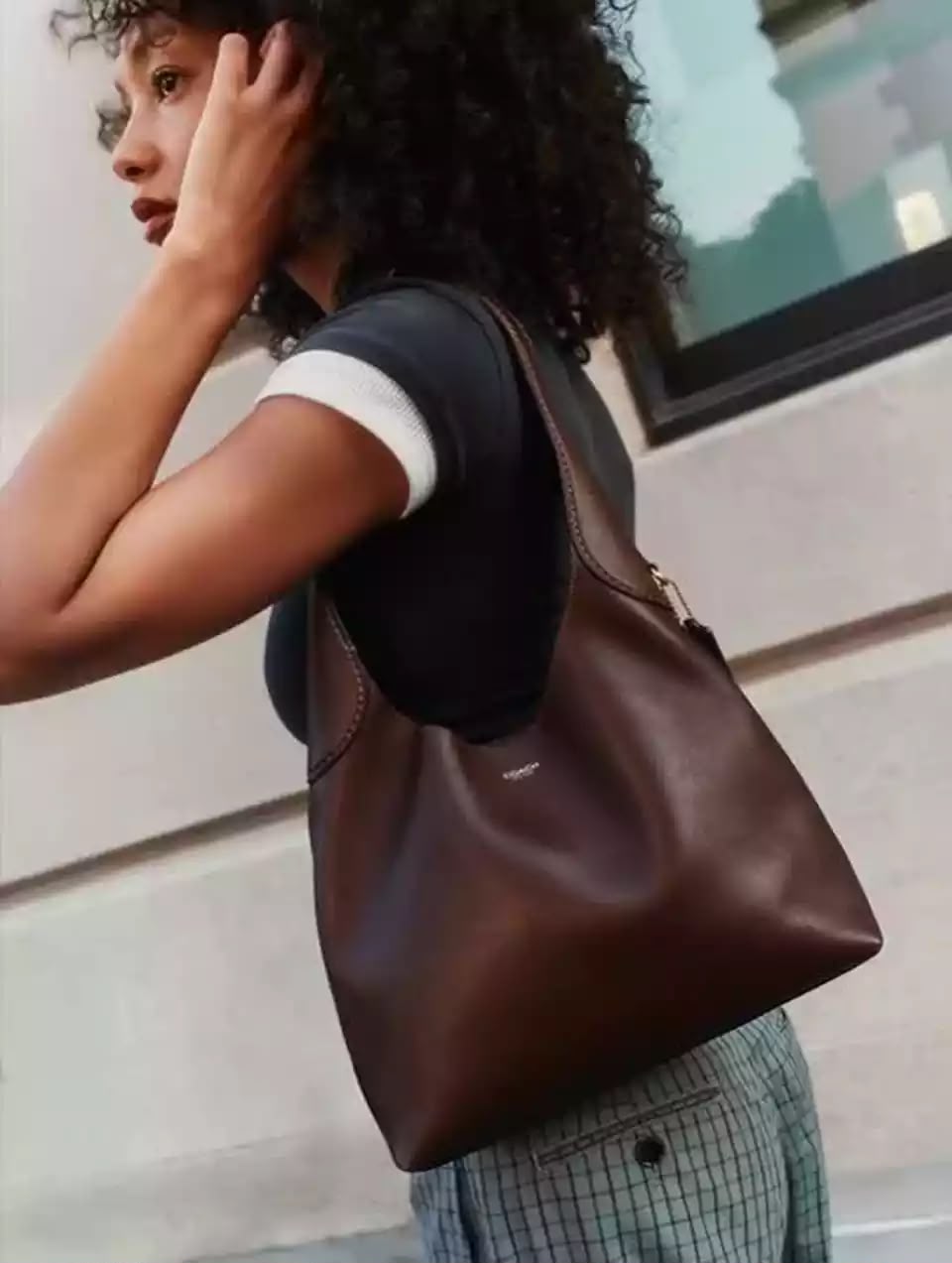 C-O-A-C-H Brooklyn 28 Shoulder Bag – Leather | Hong Kong Import | Branded Magnetic Box (Brown)