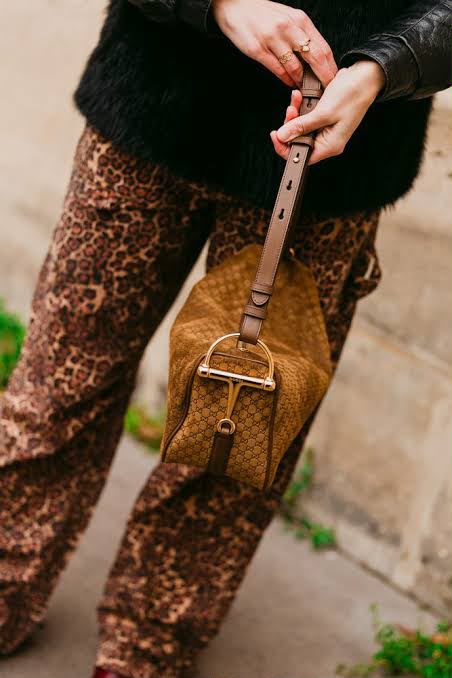G-U-C-C-I Half Horsebit Medium Shoulder Bag – Premium Quality Women Bag | Brand Box Packaging (Brown)