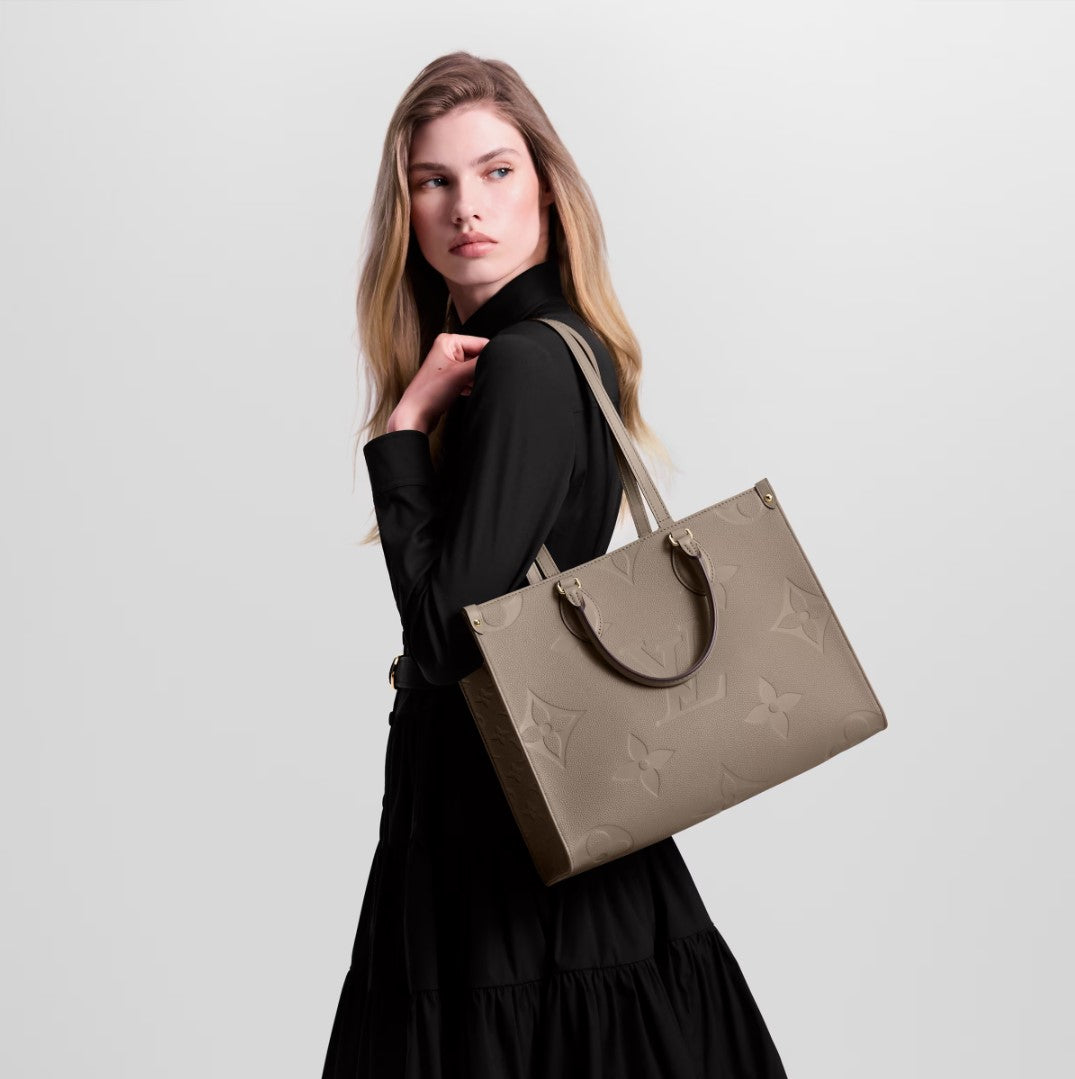 L-O-U-I-S V-U-I-T-T-O-N OnTheGo Handbag with Pouch – 2PC Luxe Women Bag Set (Beige)