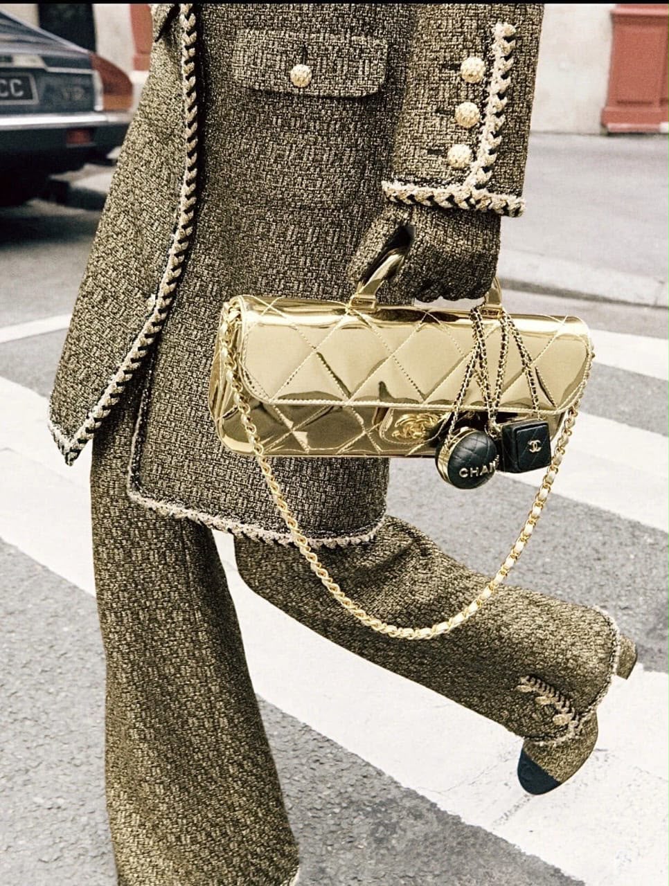 C-H-A-N-E-L 2025 Large Patent Top Handle Bag – Fall/Winter Collection | Premium Quality Women Bag (Gold)