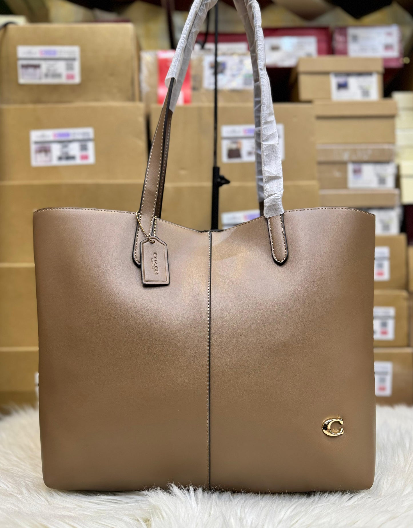 C-O-A-C-H North 32 Tote Bag – Premium Women Tote Bag with Suede Lining (Light Brown)