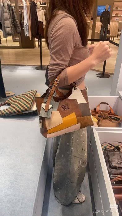 M-I-U M-I-U Leather Bag – Calfskin Travertine/Periwinkle | Gold-Tone Hardware (Brown with Multi Color Design)