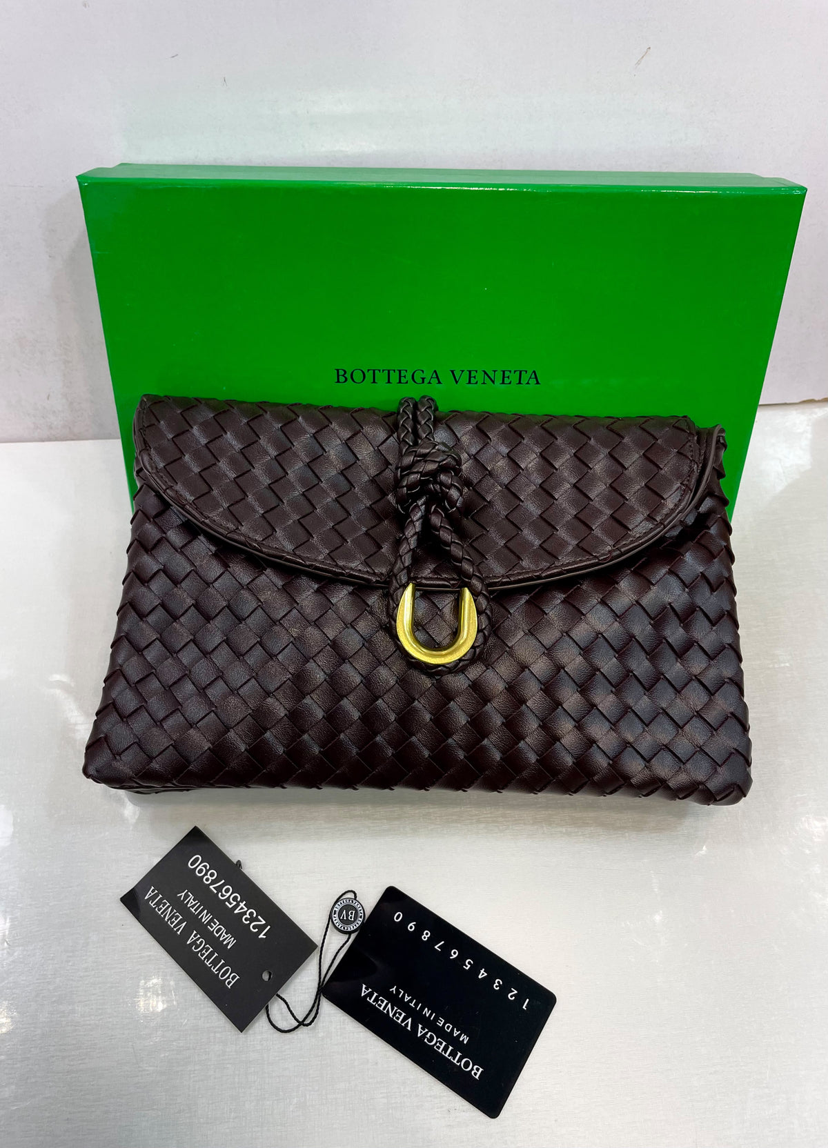 B-O-T-T-E-G-A V-E-N-E-T-A Liberta Handbag – Master Quality Crossbody (Dark Brown Chocolate)