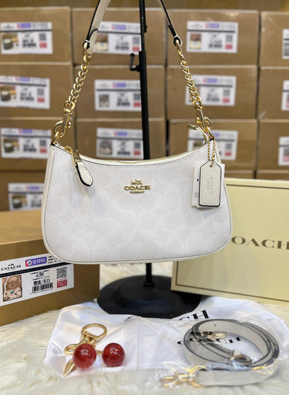 C-O-A-C-H Teri Shoulder Women Bag in Signature Canvas (Off White)
