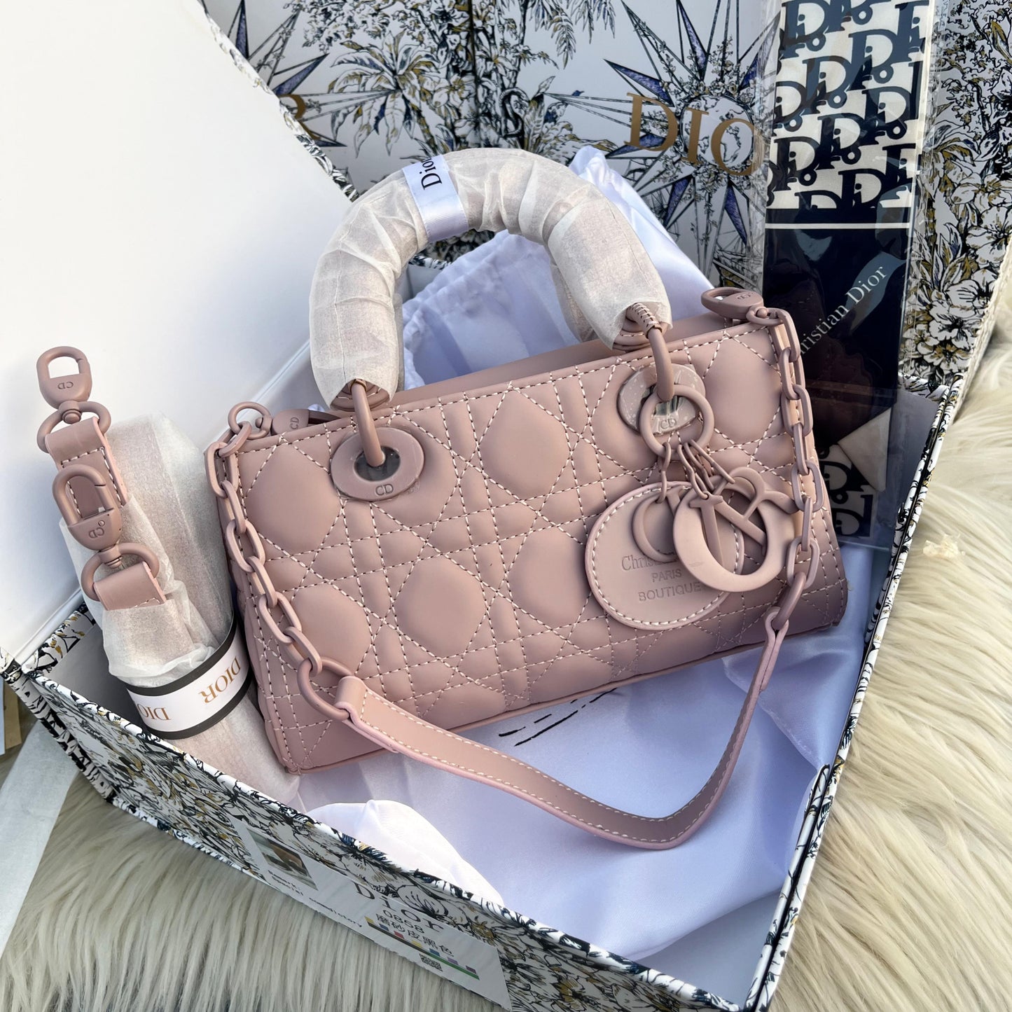 Christian Dior Master Quality Handbag – Premium Women Bag (Pink)