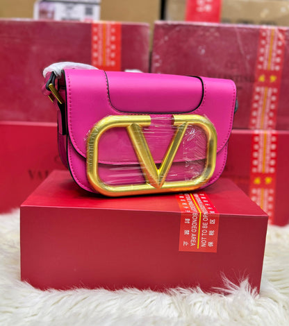V-a-l-e-n-t-i-n-o Garavani Supervee Small Women Bag (Pink)