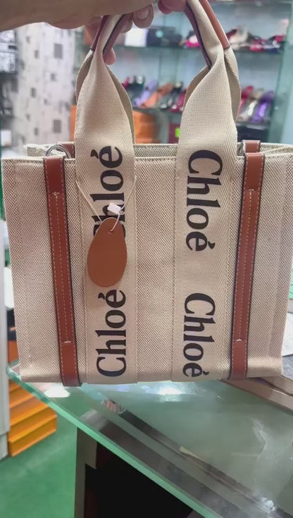 C-H-L-O-È Woody Mini Tote Women Bag in Linen – Compact Luxury