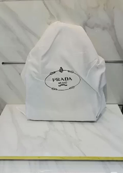 Premium Quality Prada Handbag (black)