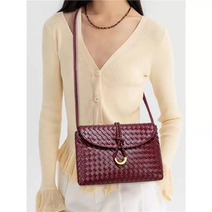 B-O-T-T-E-G-A V-E-N-E-T-A Liberta Handbag – Master Quality Crossbody (Maroon)
