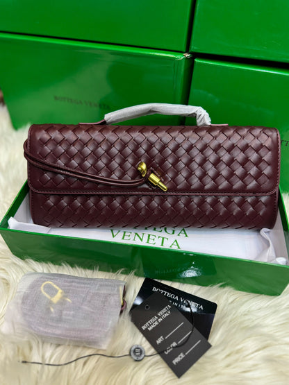 B-O-T-T-E-G-A V-E-N-E-T-A Andiamo Bag – 31cm Clutch Bag (5 Colours)