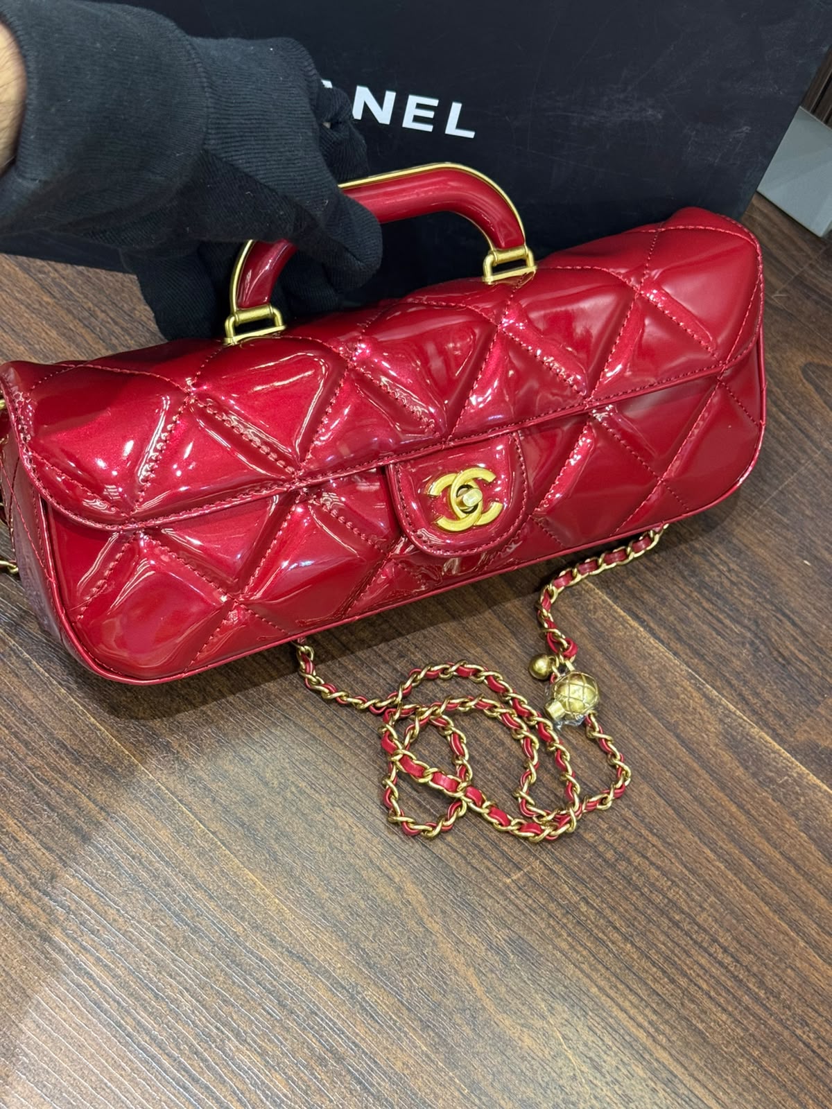 C-H-A-N-E-L 2025 Large Patent Top Handle Bag – Fall/Winter Collection | Premium Quality Women Bag (Red)