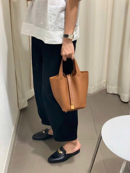 H-E-R-M-È-S Picotin Lock 18 – Iconic Luxe Women Bag (Brown-1)