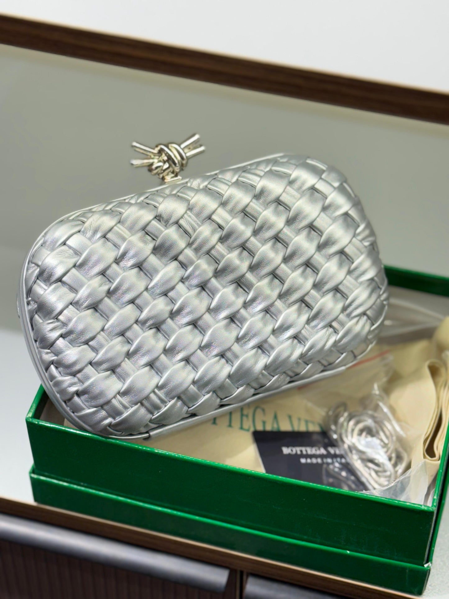Bottega Veneta Knot Clutch – Premium Quality (Silver)