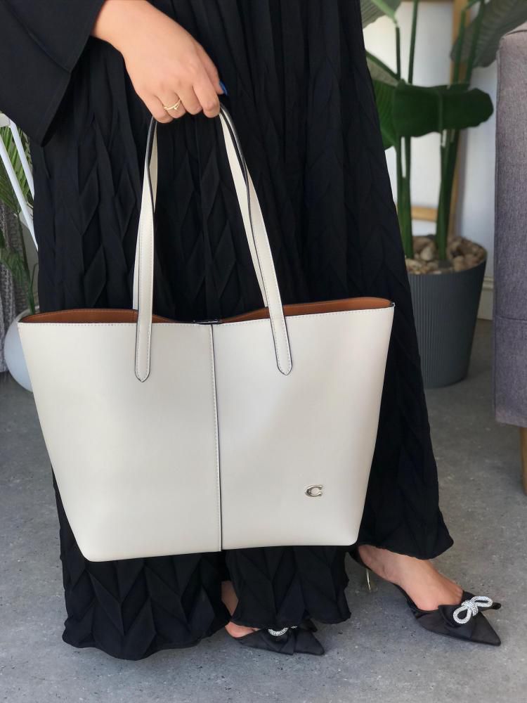 C-O-A-C-H North 32 Tote Bag – Premium Women Tote Bag with Suede Lining (White)